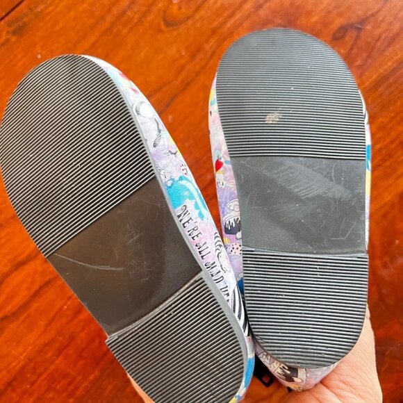 Spellbound Soles Kids Alice in Wonderland Flat Shoes- Size 6 - Picture 4 of 7